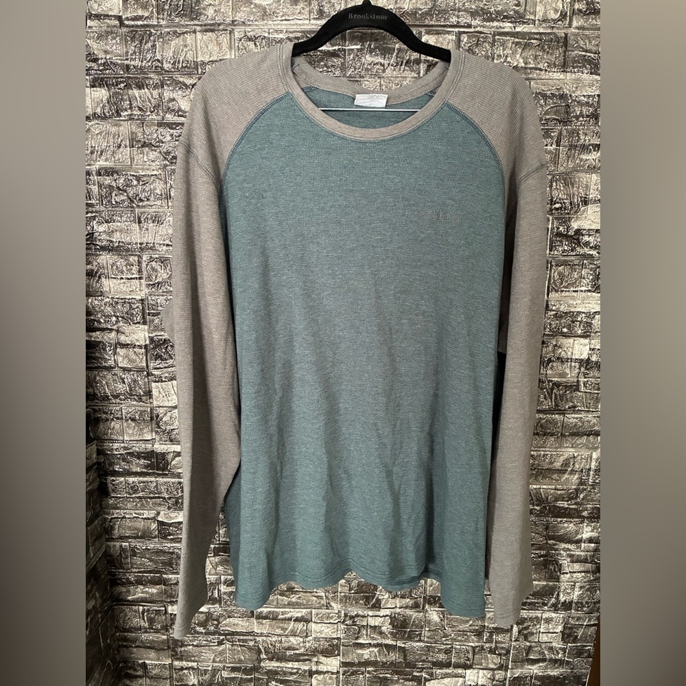 Columbia Men's Green and Gray Long Sleeve Tee